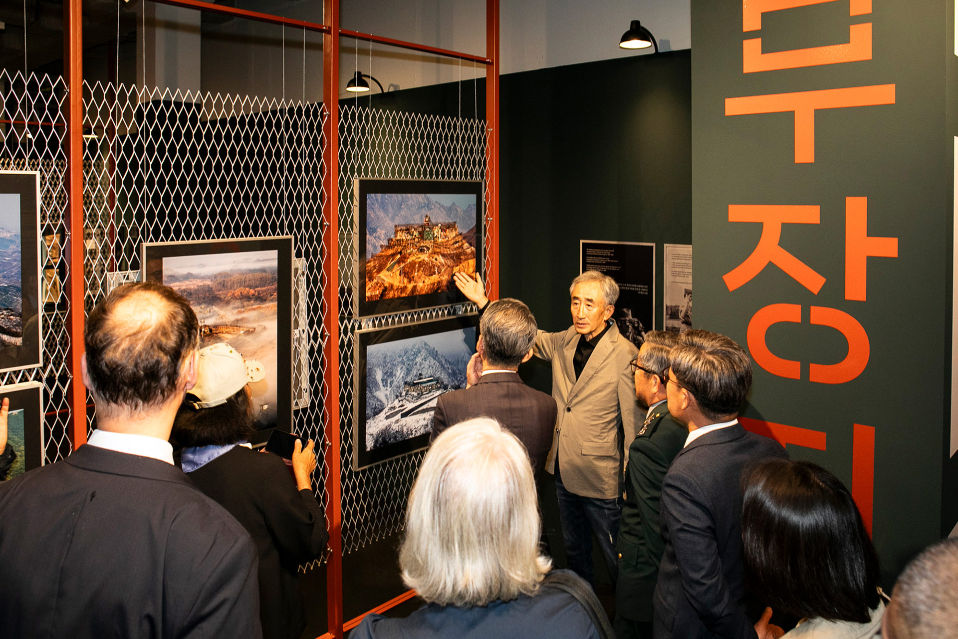 AlliiertenMuseum_DMZ_B-Buff_2.jpg