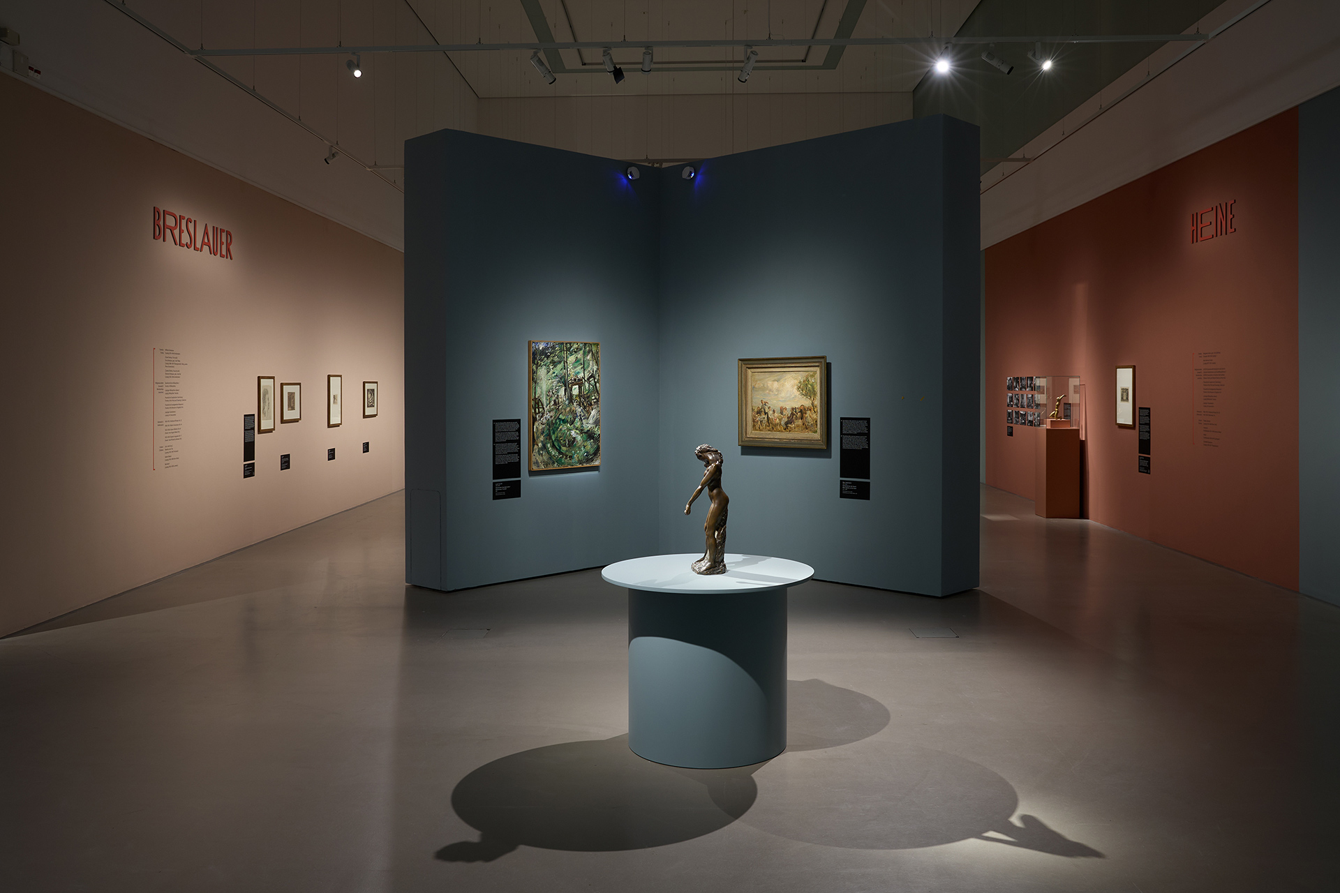 MdbK_Vier-Waende-voller-Kunst_Ausstellungsansichten-10.jpg